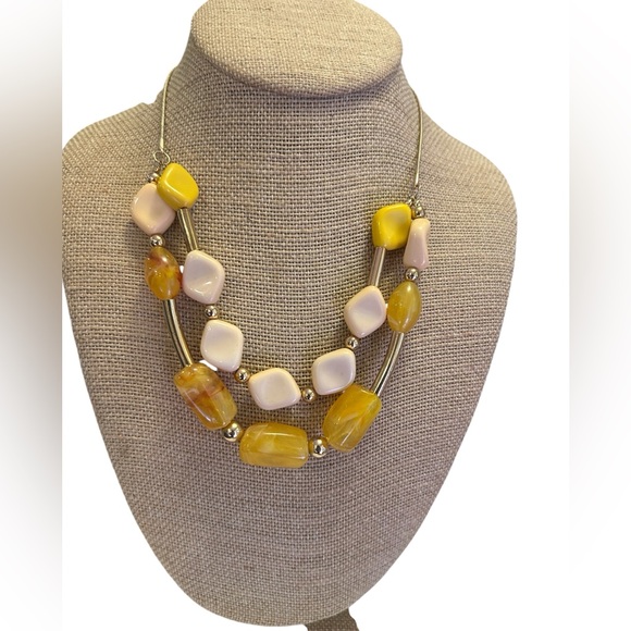 Jewelry - Yellow and Cream Beaded Necklace
